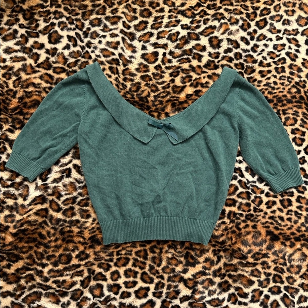 Collectif green sweater top